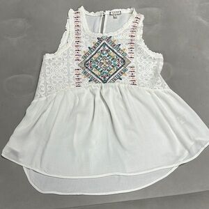 Eyeshadow Sequin Machine embroidered sleeveless top/ blouse Cream, S, hi-low hem